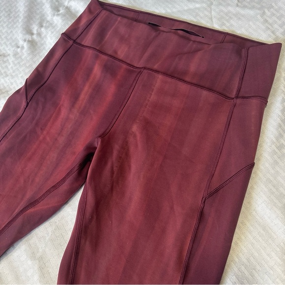 Lululemon In Movement HR Tight 25” Size 10 Spray Dye White Garnet Merlot Legging - Picture 4 of 7
